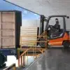 Toyota Traigo80 - 2,5t (9FBM25T) – chariot élévateur frontal électrique – en charge