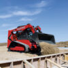 Manitou 1650 RT – chargeuse compacte – en situation d'utilisation n°3