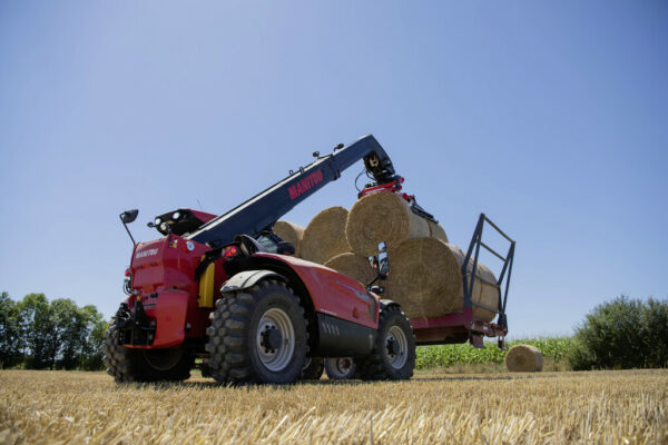 Manitou MLT 841-145 PS+ – chariot télescopique – en situation d'utilisation