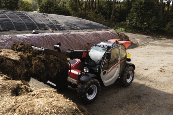 Manitou MLT625-75H – chariot télescopique   – en situation d'utilisation n°2