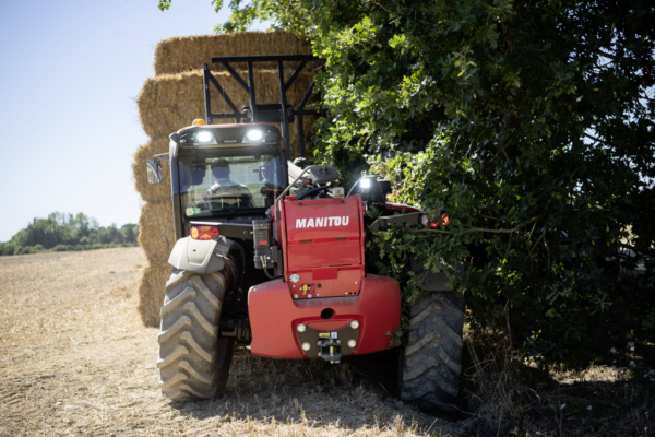 Manitou MLT 1041-145 PS+ L – chariot télescopique   – en situation d'utilisation