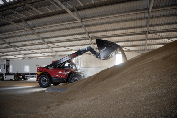 Manitou MLT 961-160 V+ L – chariot télescopique   – en situation d'utilisation n°4