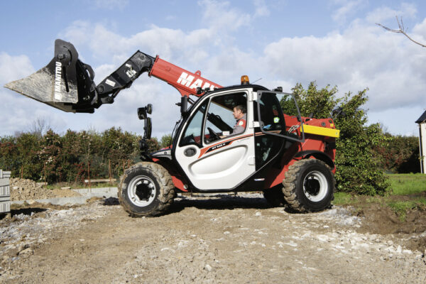 Manitou MT 625 H – chariot télescopique de chantier   – en situation d'utilisation n°2