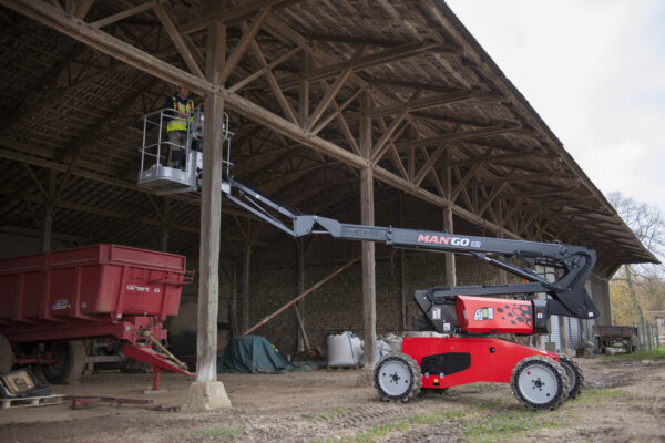 Manitou MAN'GO 12 – nacelle élévatrice – en situation d'utilisation n°2