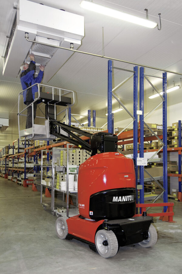 Manitou 80 VJR – nacelle élévatrice – en situation d'utilisation