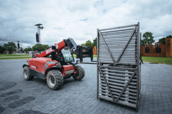 Manitou MT 625 H – chariot télescopique de chantier   – en situation d'utilisation n°4