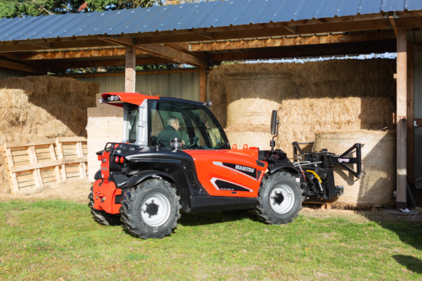 Manitou ULM 415 H – chariot télescopique   – en situation d'utilisation n°4