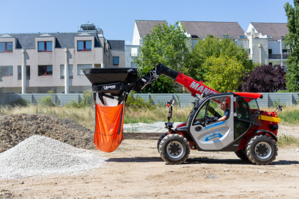 Manitou MT 625 e – chariot télescopique de chantier électrique – en situation d'utilisation