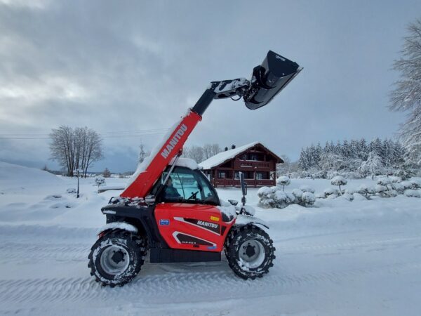 Manitou ULM 412 H – chariot télescopique   – en situation d'utilisation