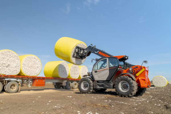 Manitou MLT 850-145 V+ – chariot télescopique   – en situation d'utilisation n°3
