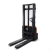 Toyota BT Tyro 1t avec batterie Lithium-ion (SHE 100) – gerbeur électrique – packshot produit