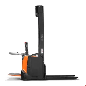 Manitou 1650 RT – chargeuse compacte   – vue de côté n°2