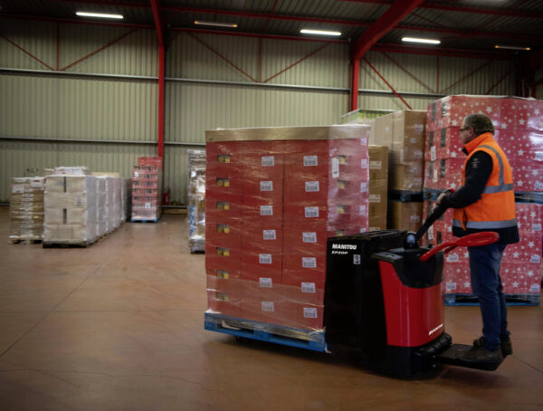 Manitou EP 20P Easy – transpalette électrique – en situation d'utilisation n°3